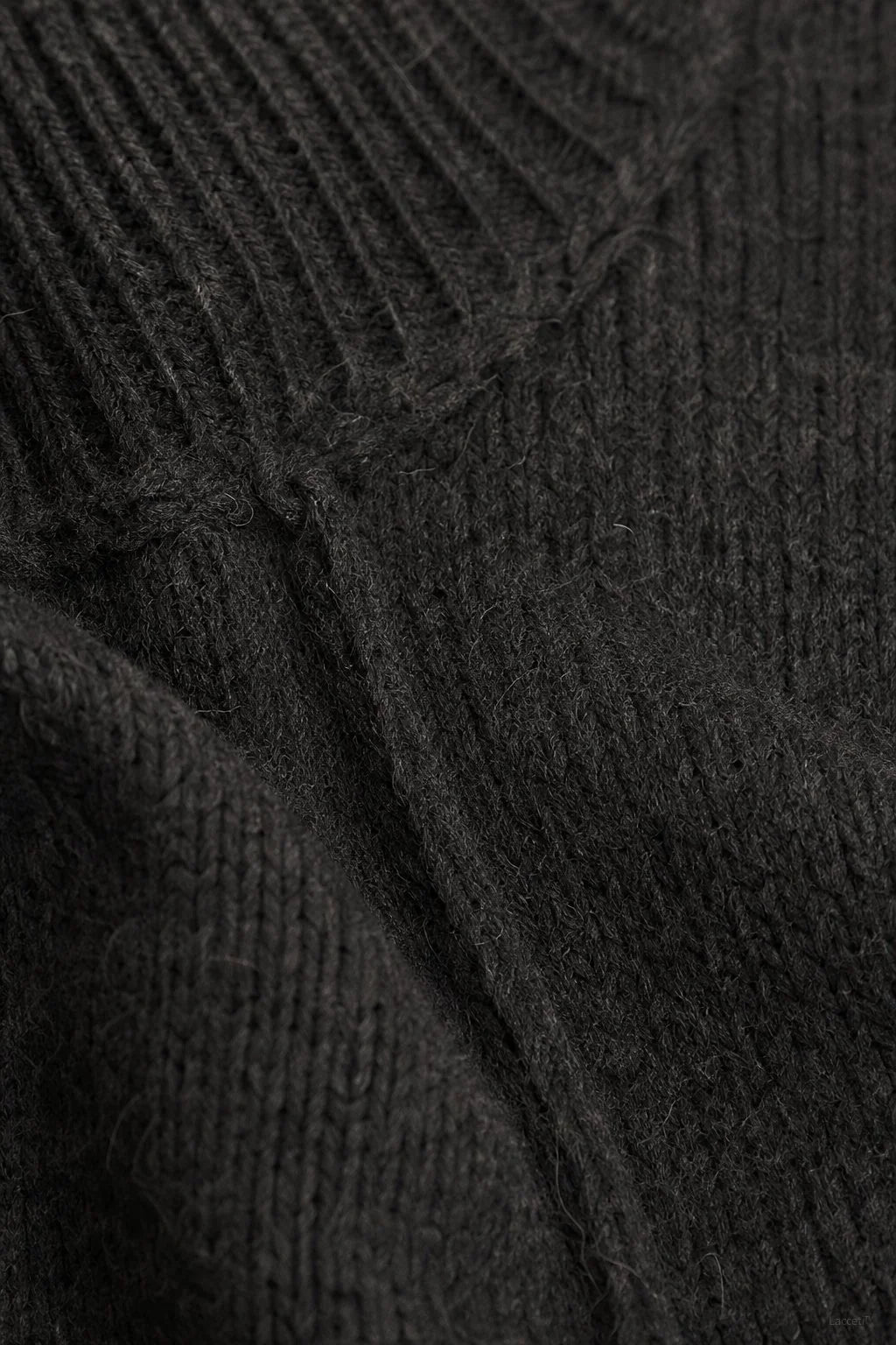 56632730190099